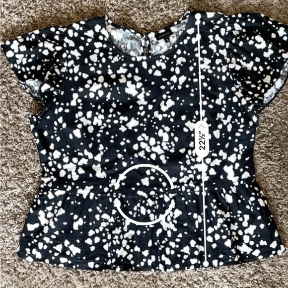 Who What Wear Flutter Sleeve Printed Top - Picture 5 of 7